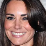 Gossip premaman, parti, cicogne annunciate su giornali, Facebook e Twitter