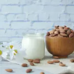 Latte di mandorle in gravidanza: guida completa