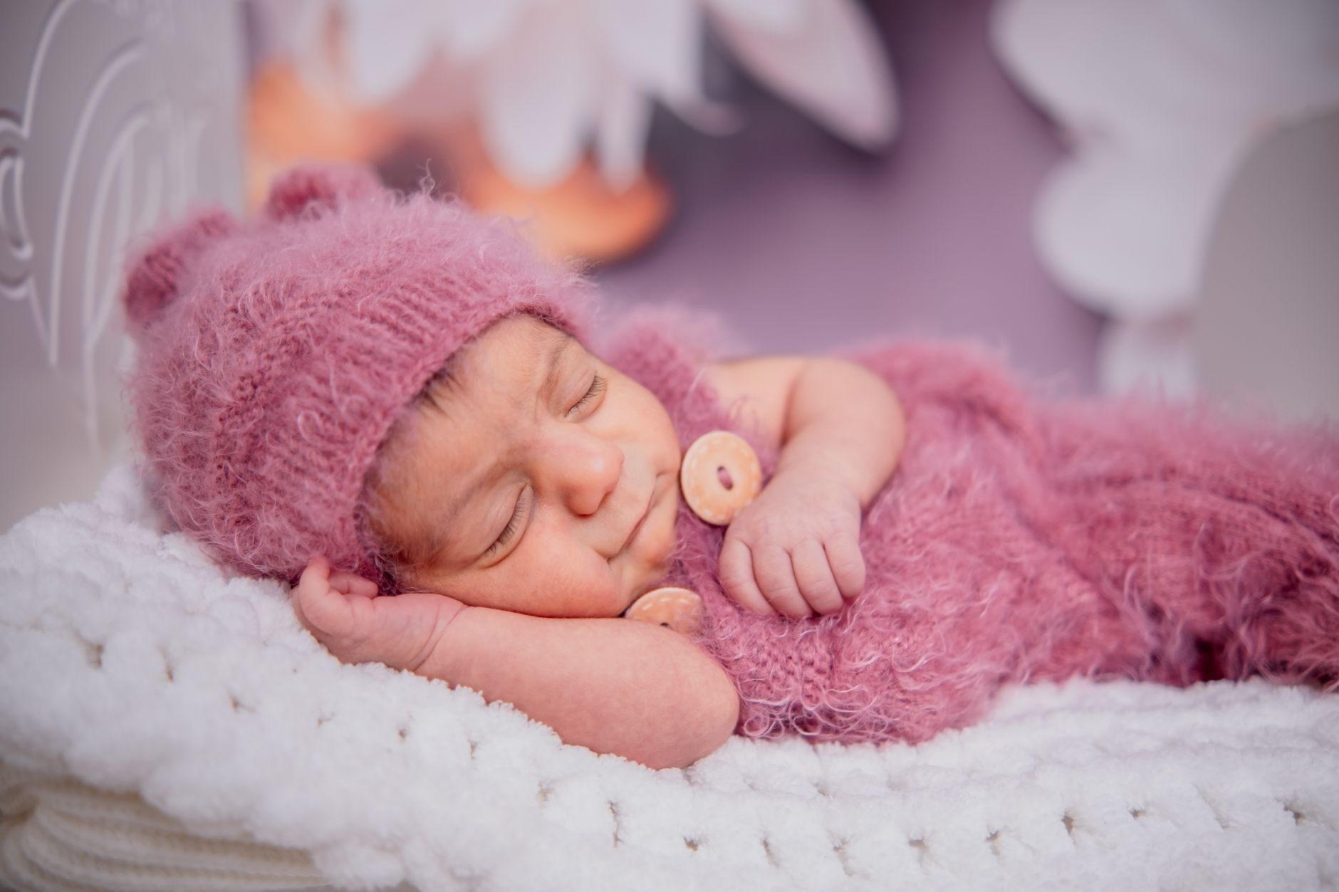 Cacca del neonato: colori, consistenza e allerta