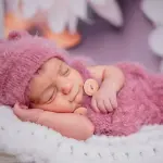Cacca del neonato: colori, consistenza e allerta