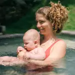 Acquaticità neonatale: cos'è e quali benefici ha