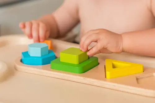 Cosa sono i giochi montessoriani