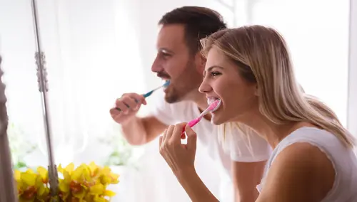 Come avere denti bianchi e splendenti