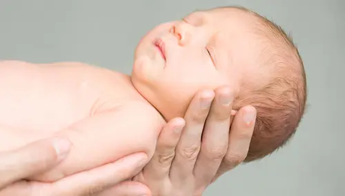 Tappe del bambino: neonato a 3 mesi