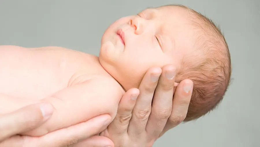 Tappe del bambino: neonato a 3 mesi