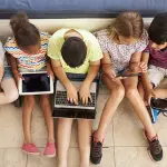 Bambini tra reale e virtuale: il rapporto con le tecnologie nell'analisi di Avg