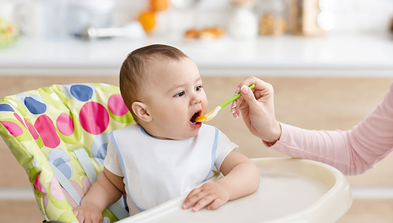 Svezzamento – Dagli otto ai dodici mesi