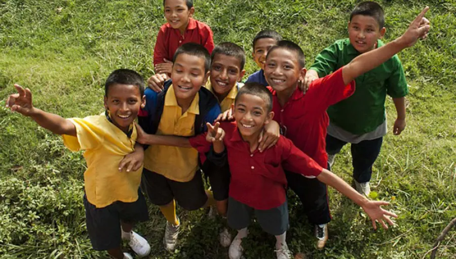 3 giochi per bambini da fare all’aperto | Età 6-8 anni