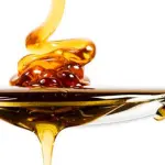 Miele su ciucci e nel biberon dei neonati, meglio evitare!