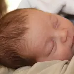 Le coliche del neonato: come affrontarle?