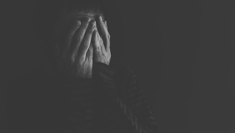 Mamma, la depressione post partum può colpire anche il tuo compagno