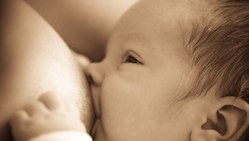 Adottare e allattare