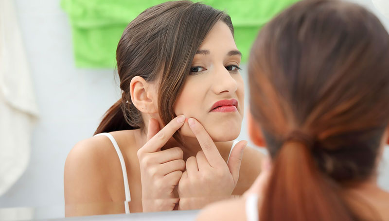 L’età dell’adolescenza…quanti problemi, uno di questi è l’acne