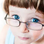 Difetti della vista nei bambini: il dossier del Ministero della Salute