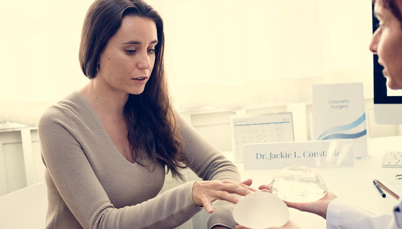 Protesi al seno: sono sicure?