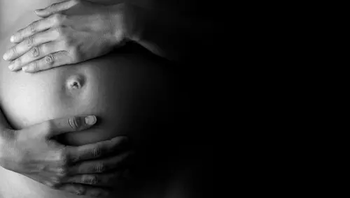 Addome flaccido, diastasi dei muscoli retti dell’addome ed ernia ombelicale