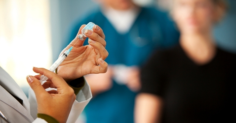 Influenza: vaccinazione in gravidanza sì o no?