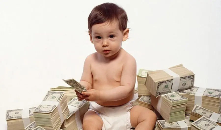 Voucher aiuto alle madri lavoratrici fino a 1800 euro