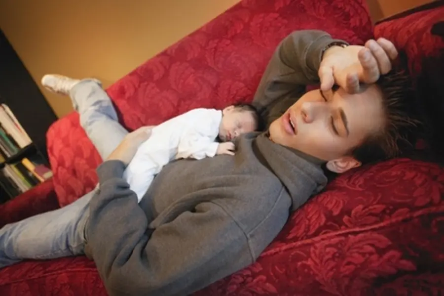 Ansia da prestazione paterna. Corsi pre-parto e altre pappe mentali di un neo papà