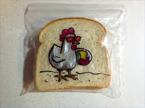 Sandwich art: il pranzo creativo di un papà per i suoi figli