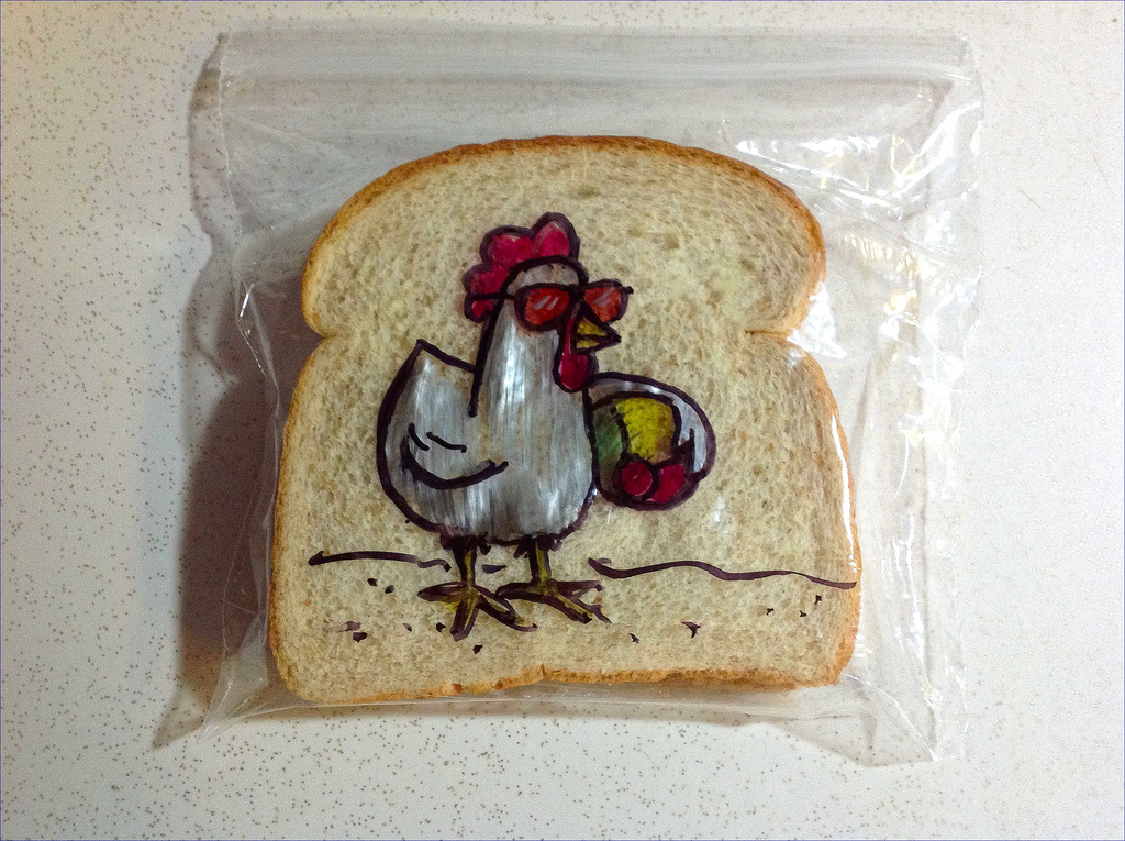 Sandwich art: il pranzo creativo di un papà per i suoi figli