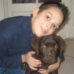 Figlio malato di cancro, i colleghi gli regalano le loro ferie. Presto sarà legge