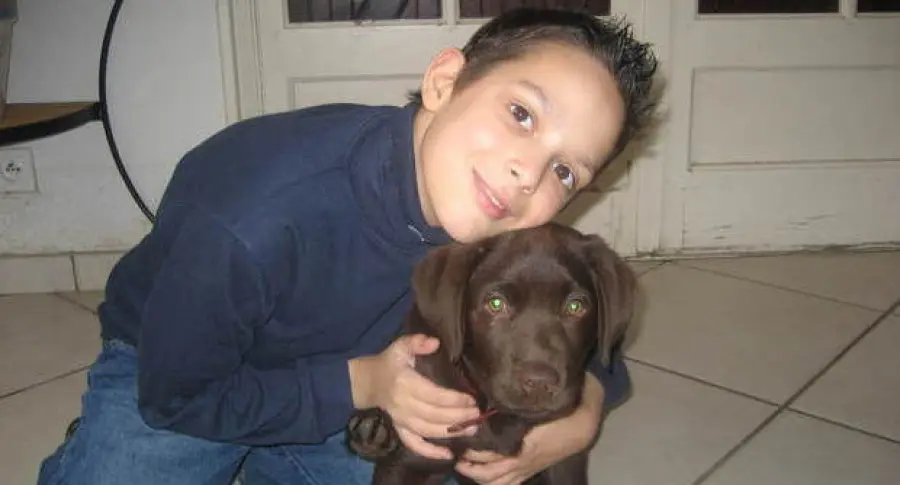 Figlio malato di cancro, i colleghi gli regalano le loro ferie. Presto sarà legge