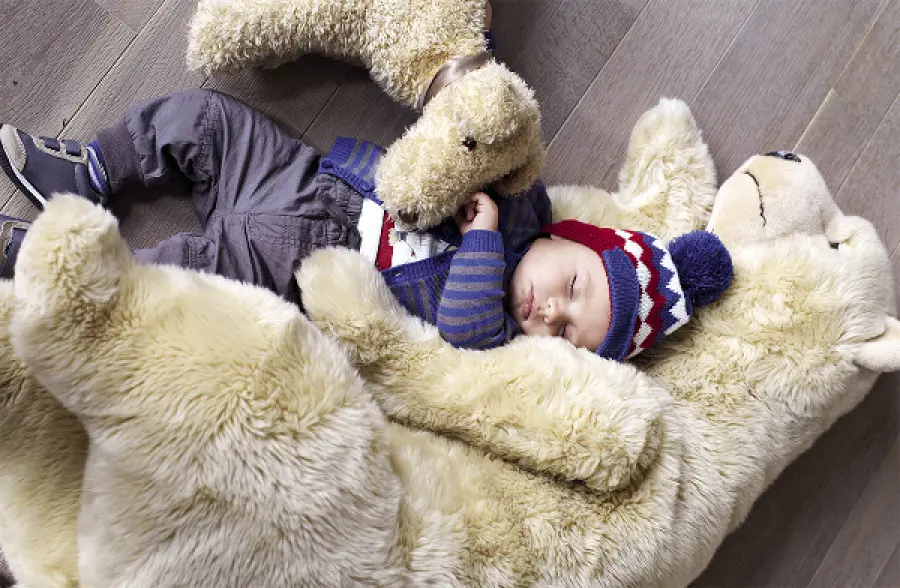 Consigli utili per vestire il neonato.