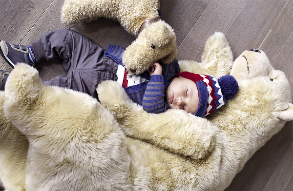 Consigli utili per vestire il neonato.